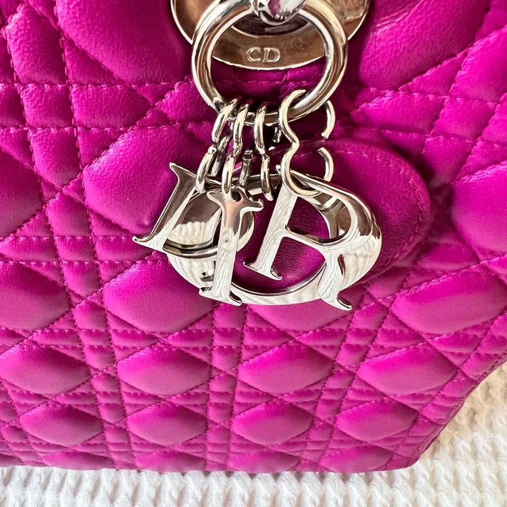 Pink Lady Dior - Picture 2 of 10